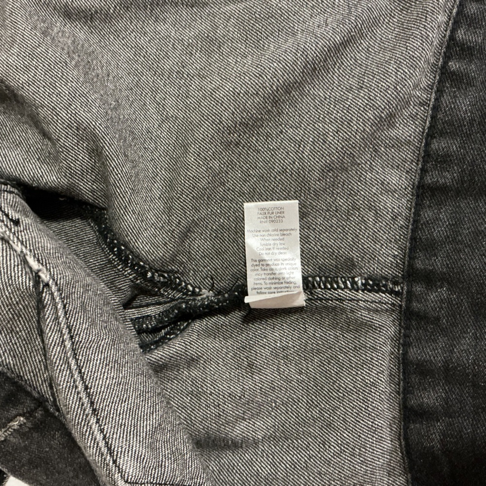 PacSun Women's grey Denim Jacket with White Sherpa Collar - Picture 8 of 9